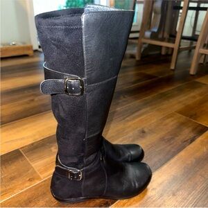 Dansko size 39 black boots, like new